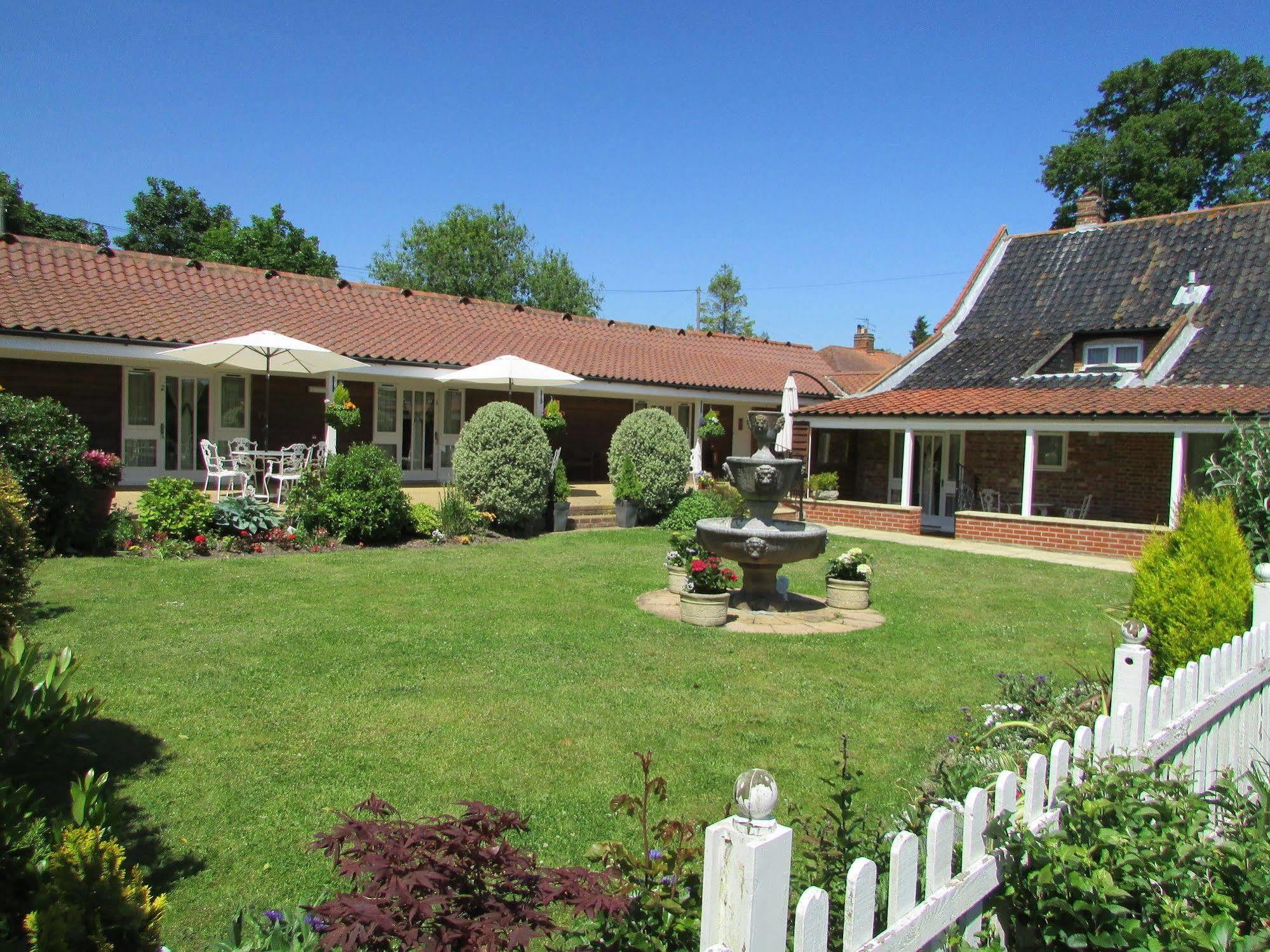 Decoy Barn Fritton Bed & Breakfast Exterior foto
